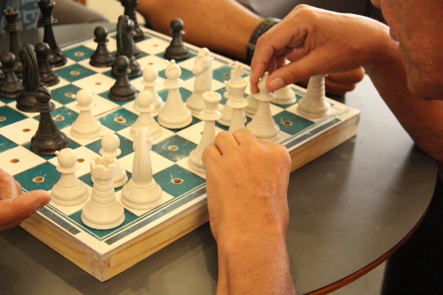 Inclusão na oficina de xadrez - SP Leituras