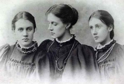 Virginia woolf (direita)